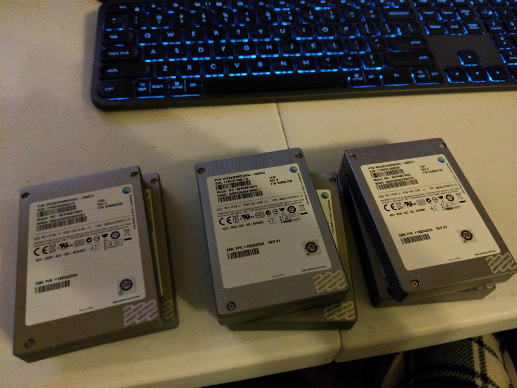 Samsung SM1625 SSDs